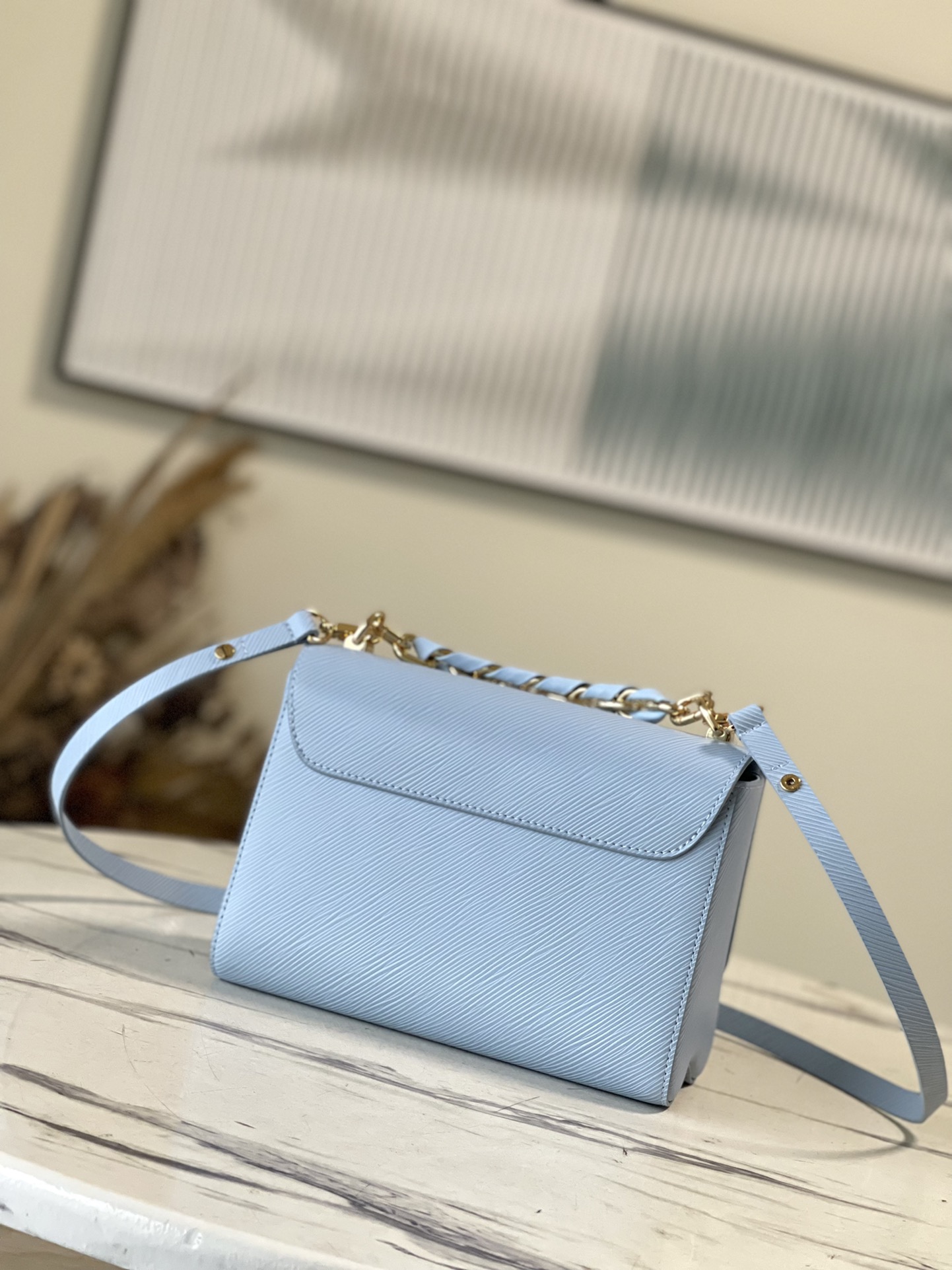 𝐋𝐎𝐔𝐈𝐒 𝐕𝐔𝐈𝐓𝐓𝐎𝐍    M21721