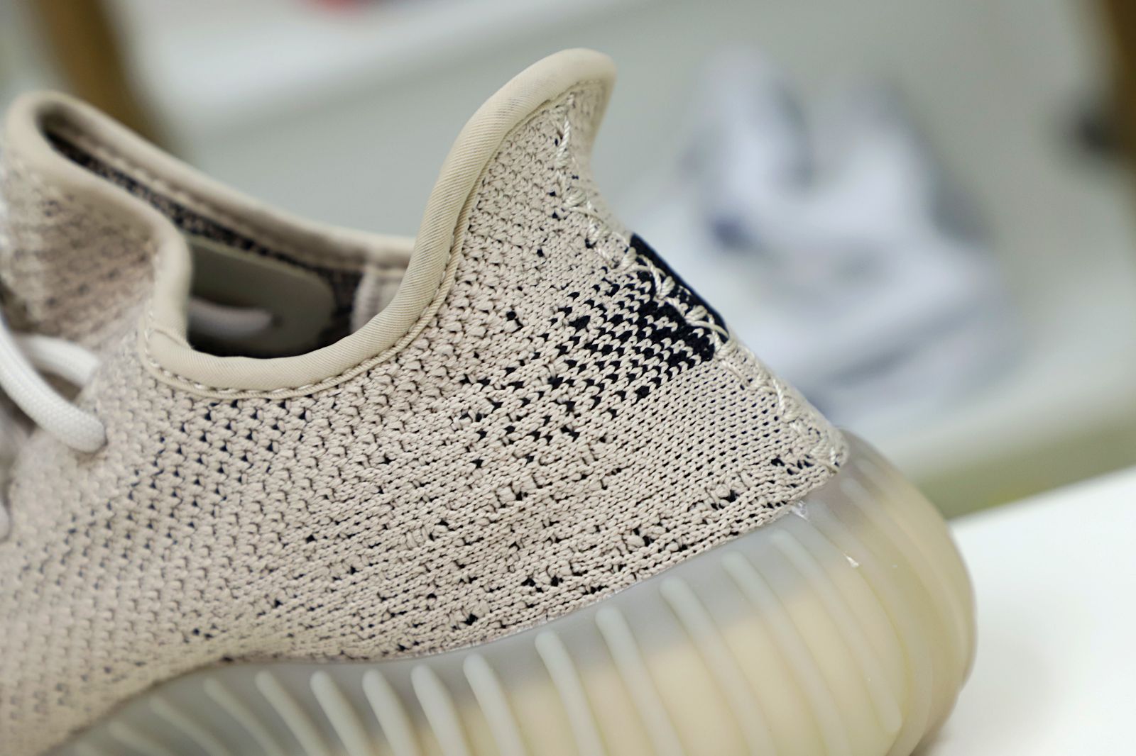 Yeezy boost 350 v2 slate