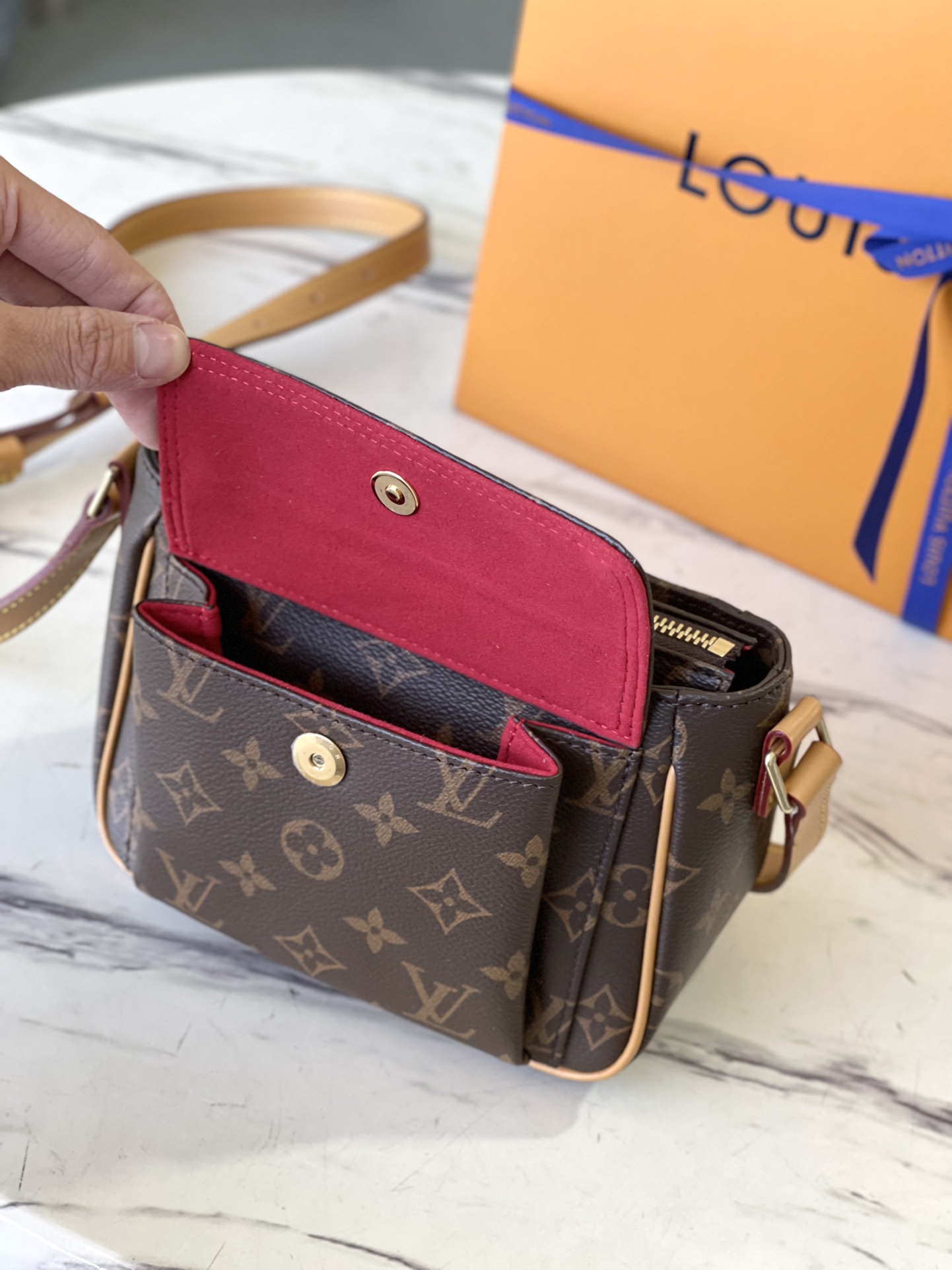 𝐋𝐎𝐔𝐈𝐒 𝐕𝐔𝐈𝐓𝐓𝐎𝐍   M51165