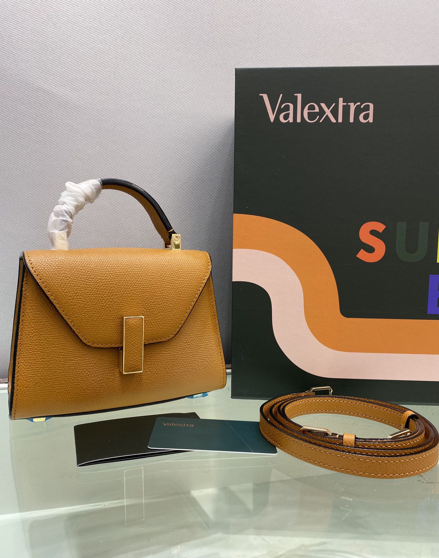 VALEXTRA Valextra