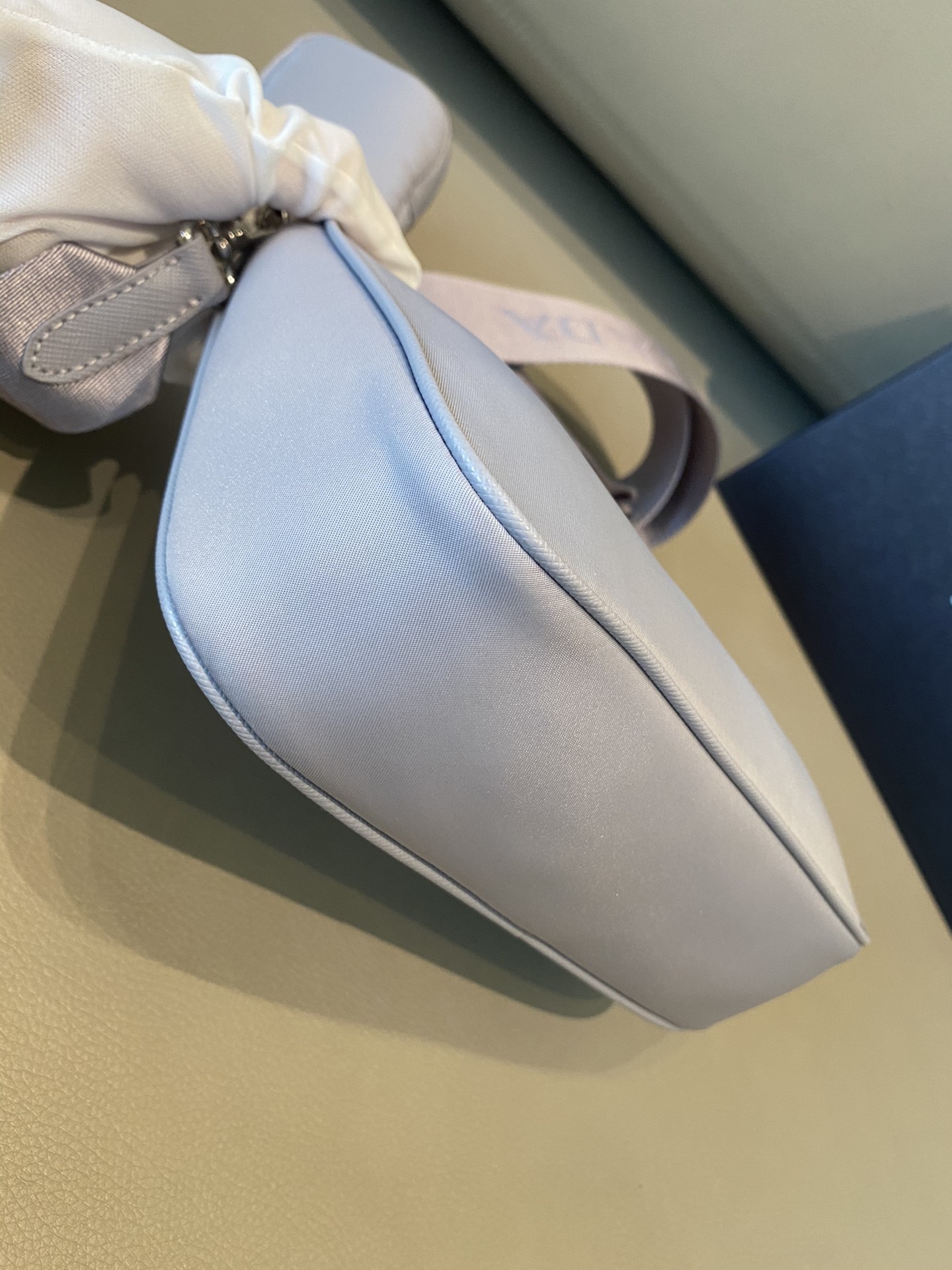 𝐏𝐑𝐀𝐃𝐀 New 1BH204 underarm bag