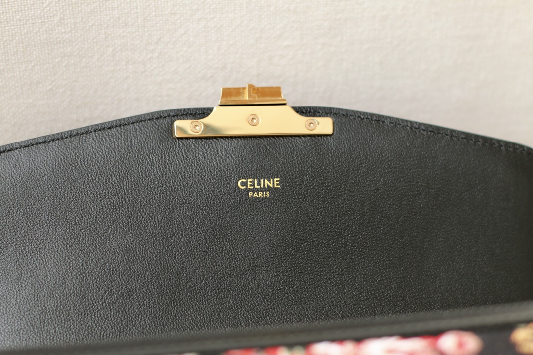 𝐂𝐞𝐥𝐢𝐧𝐞 Triomphe Medium 22.5cm