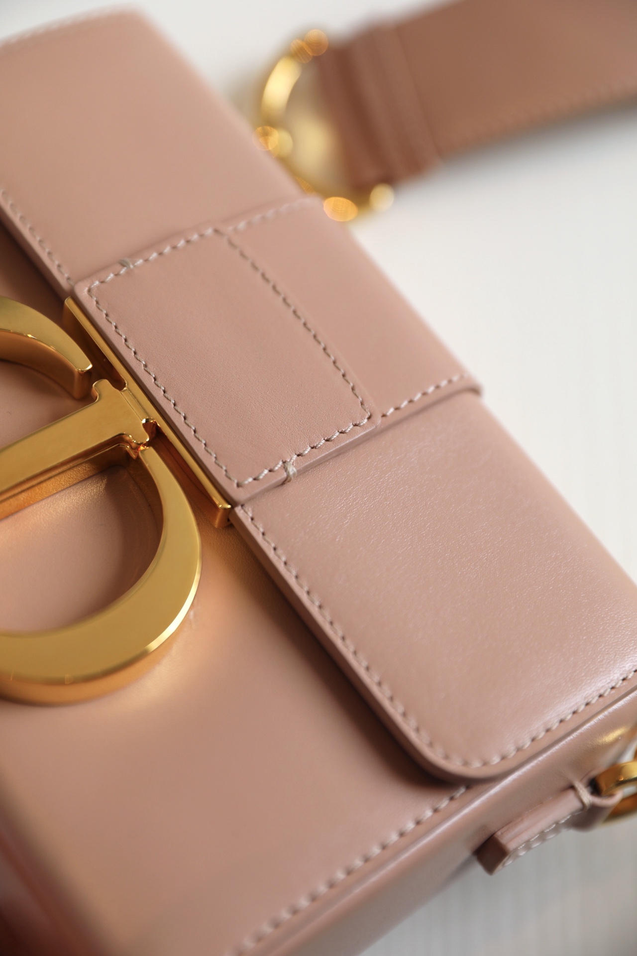 Montaigne Nude Pink Box Bag