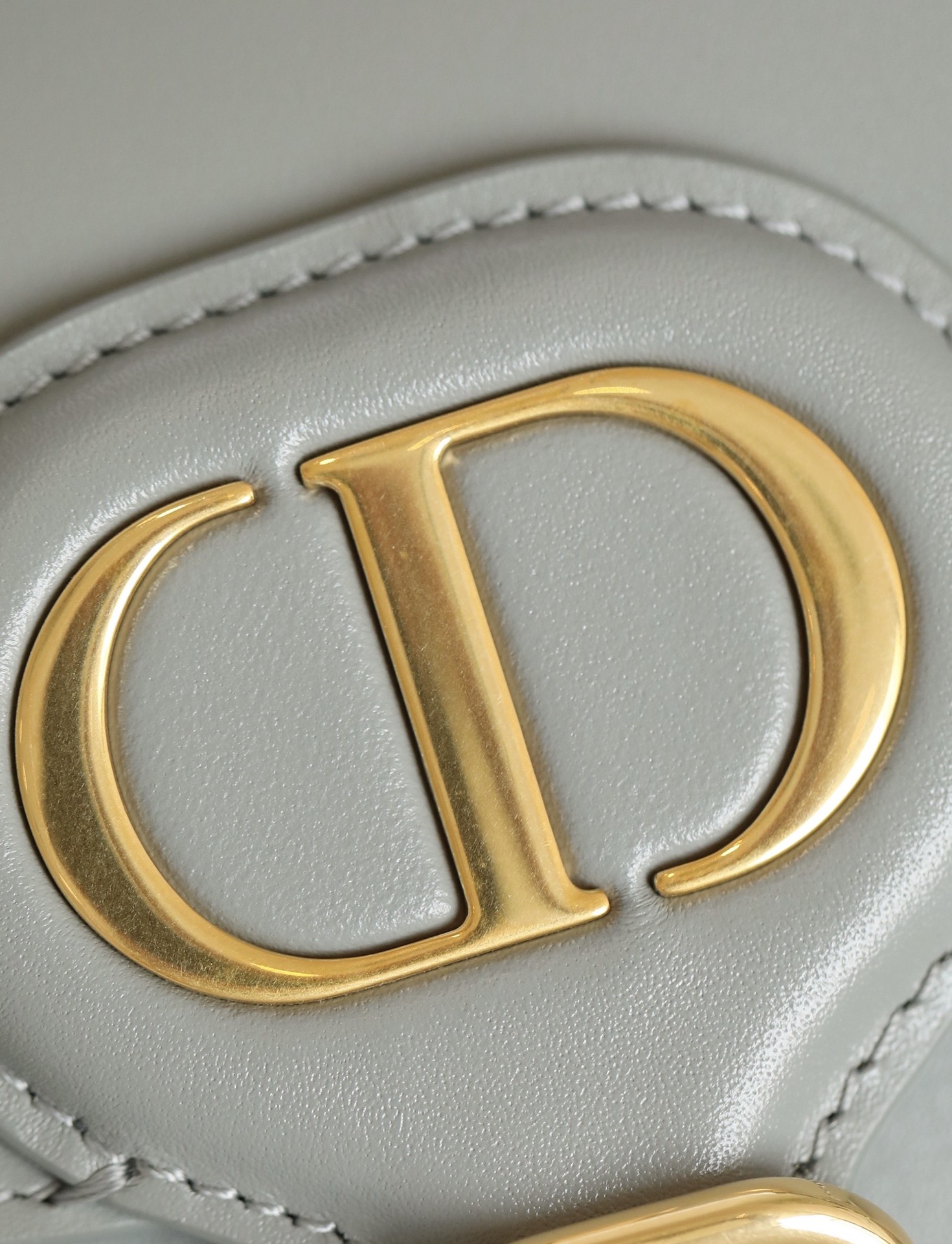 Trianon Grey (Rock Grey) arrives ‼️ small 𝙙𝙞𝙤𝙧 𝙗𝙤𝙗𝙗𝙗𝙮