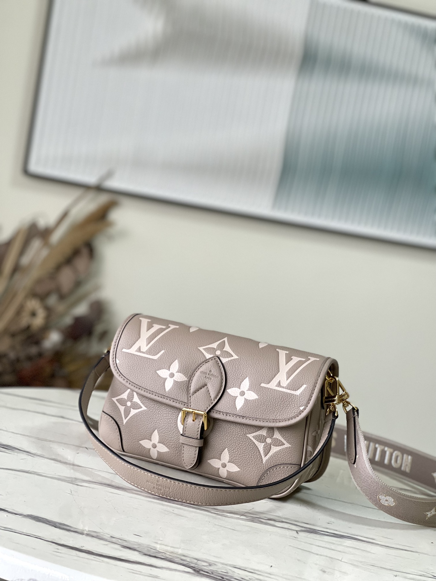 𝐋𝐎𝐔𝐈𝐒 𝐕𝐔𝐈𝐓𝐓𝐎𝐍     M46388