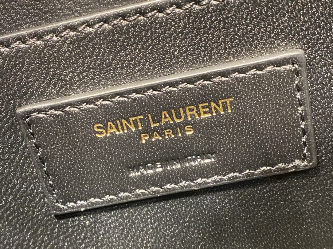 SAINT LAURENT 𝑺𝑶𝑳𝑭𝑬𝑹𝑰𝑵𝑶 𝑩𝑶𝑿 🎐.「avocado green」#634305.JD