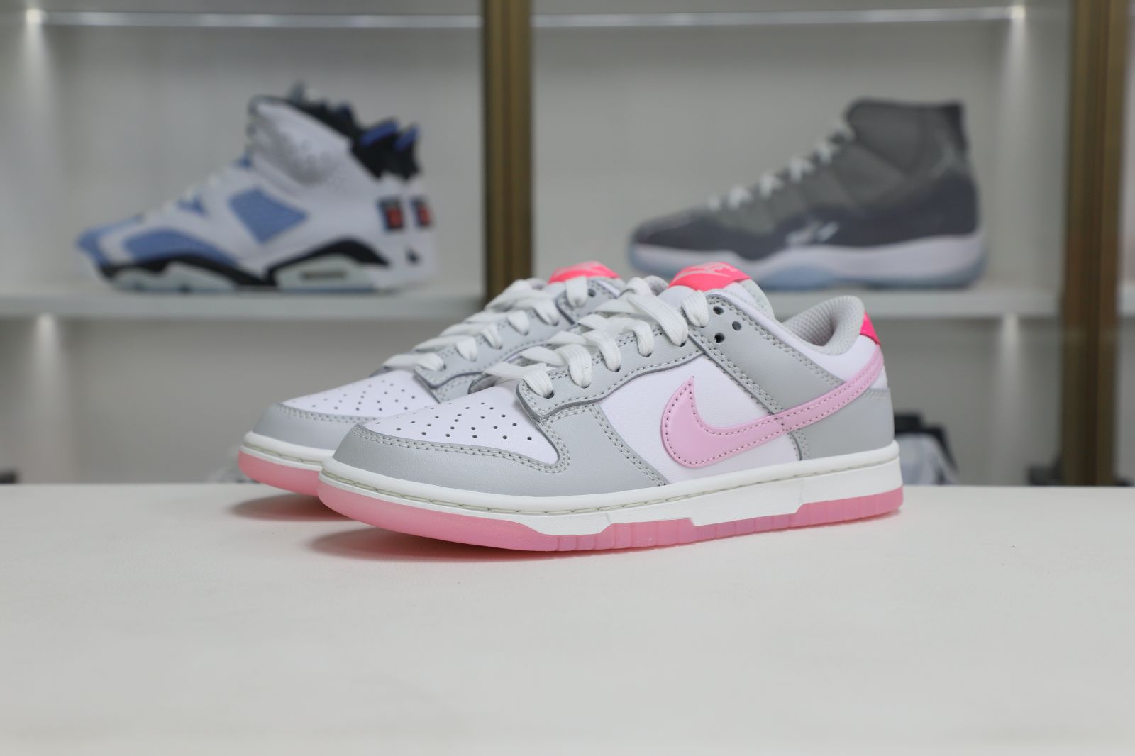 Nike Dunk Low SummitWhite and Pink Foam