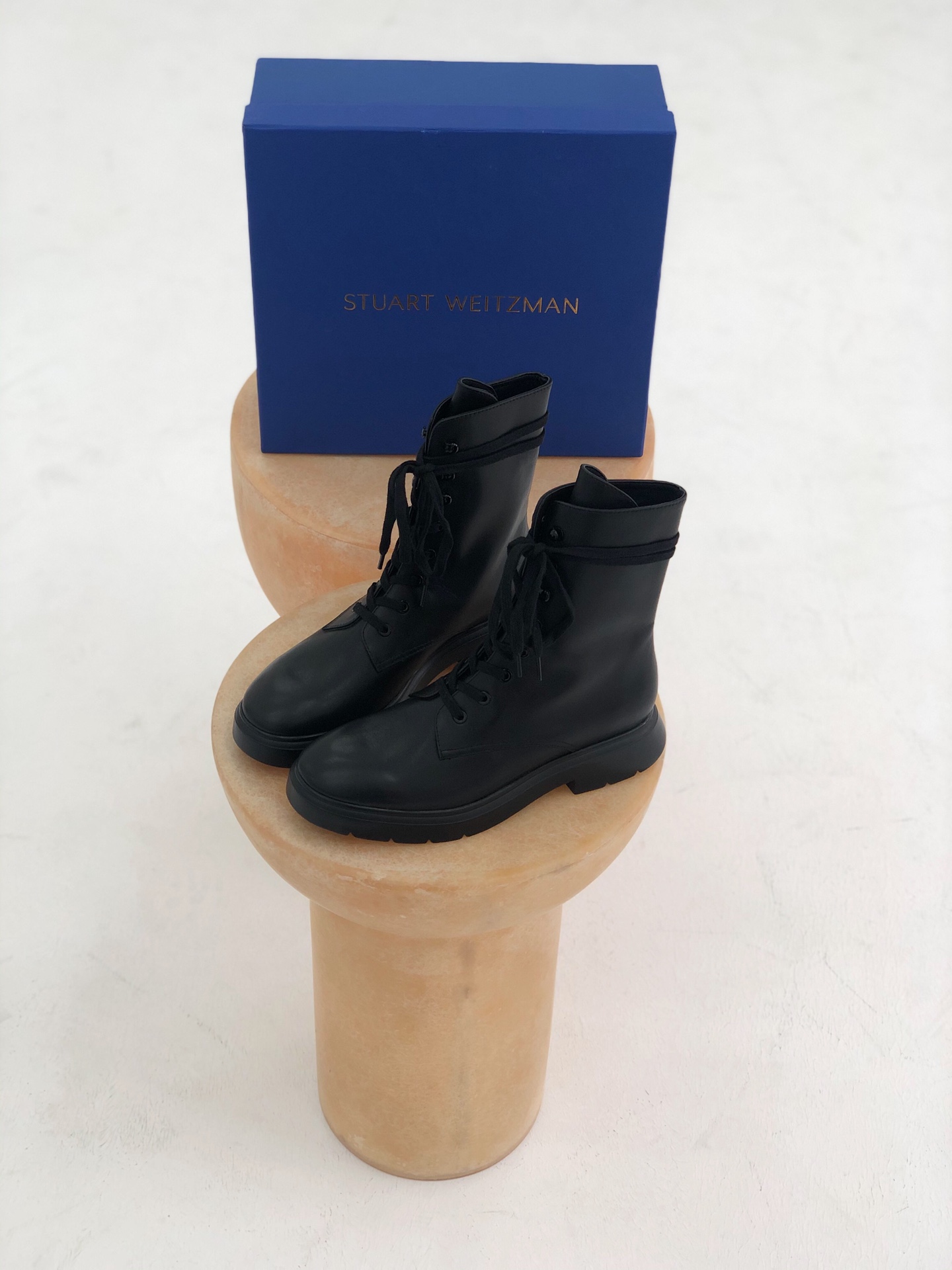 Stuart Weitzman Model: MCKENZEE Stuart Weitzman Original imported calfskin fabric