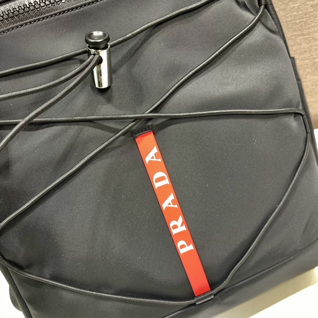 𝐏𝐑𝐀𝐃𝐀 New Shoulder Bag 2VZ085