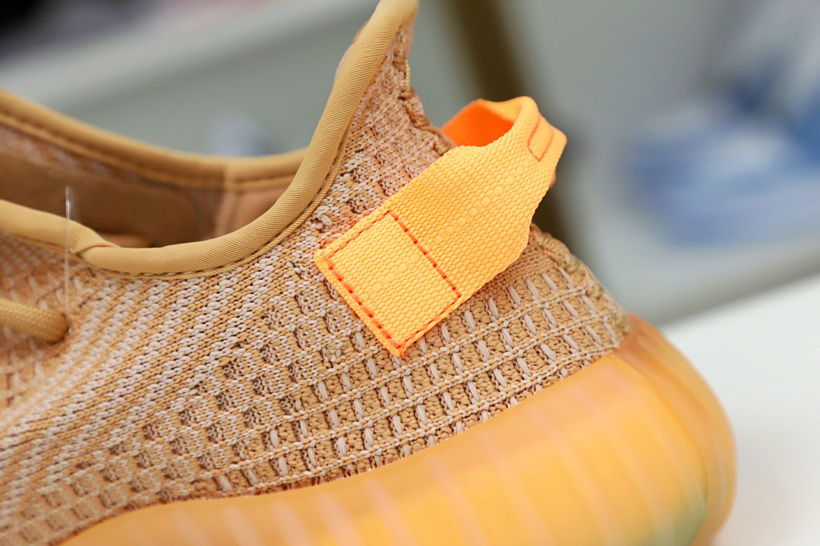 YEEZY BOOST 350 V2 CLAY