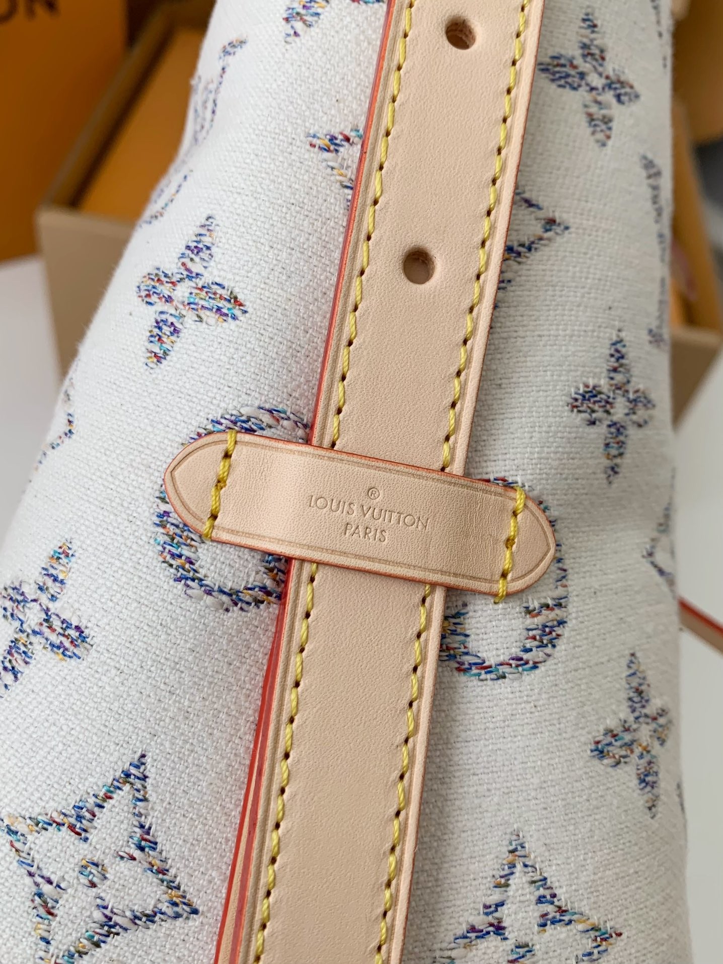 Louis Vuitton Carryall small handbag M24707 Size：29*24*12cm