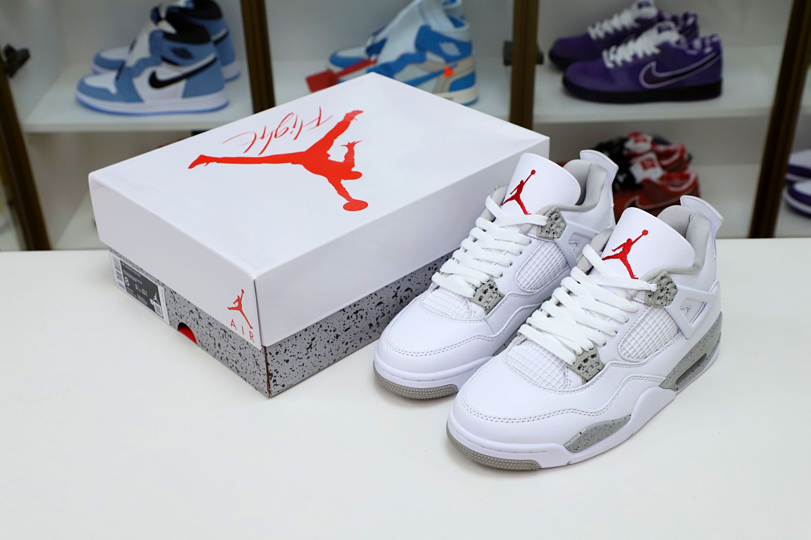 AIR JORDAN 4 RETRO WHITE OREO