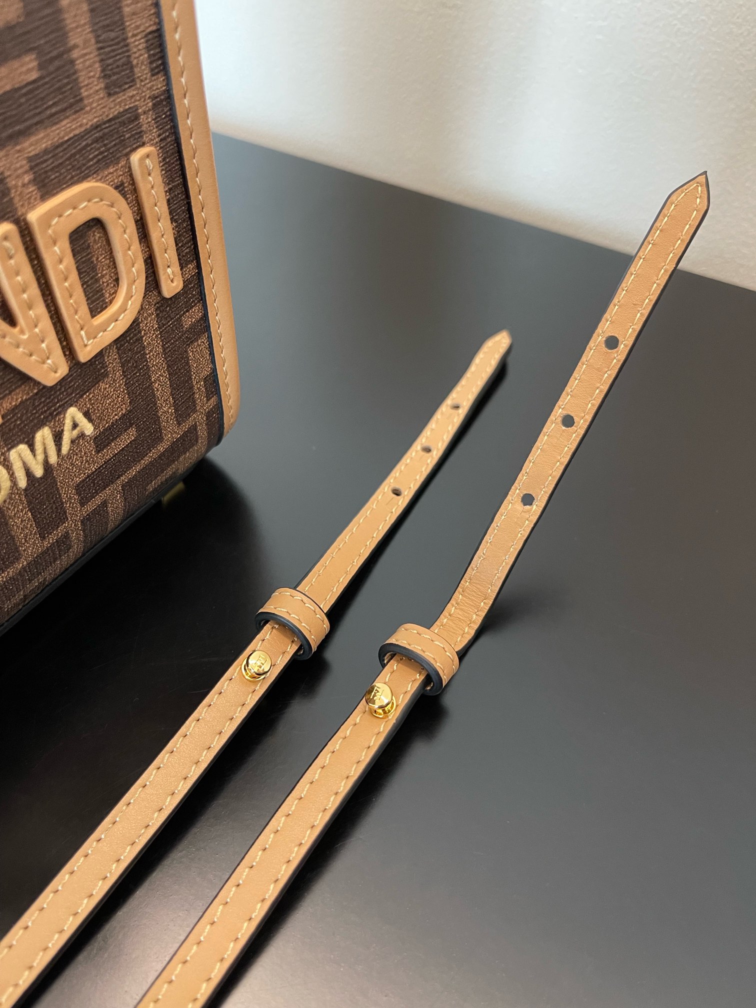 FENDI Sunshine mini tortoiseshell portable crossbody cute