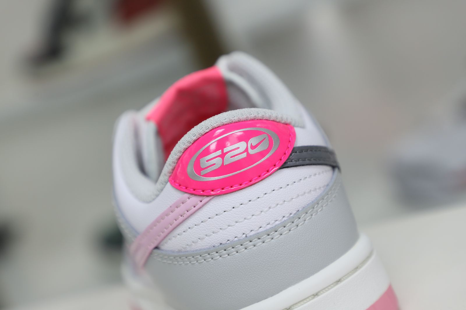 Nike Dunk Low SummitWhite and Pink Foam