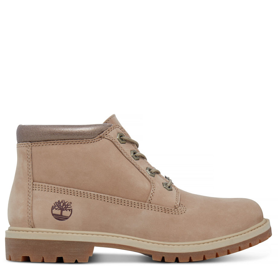 Timberland Women's Nellie Chukka Boot Natural/Gold Bone Waterbuck W/Gold Metallic Collar