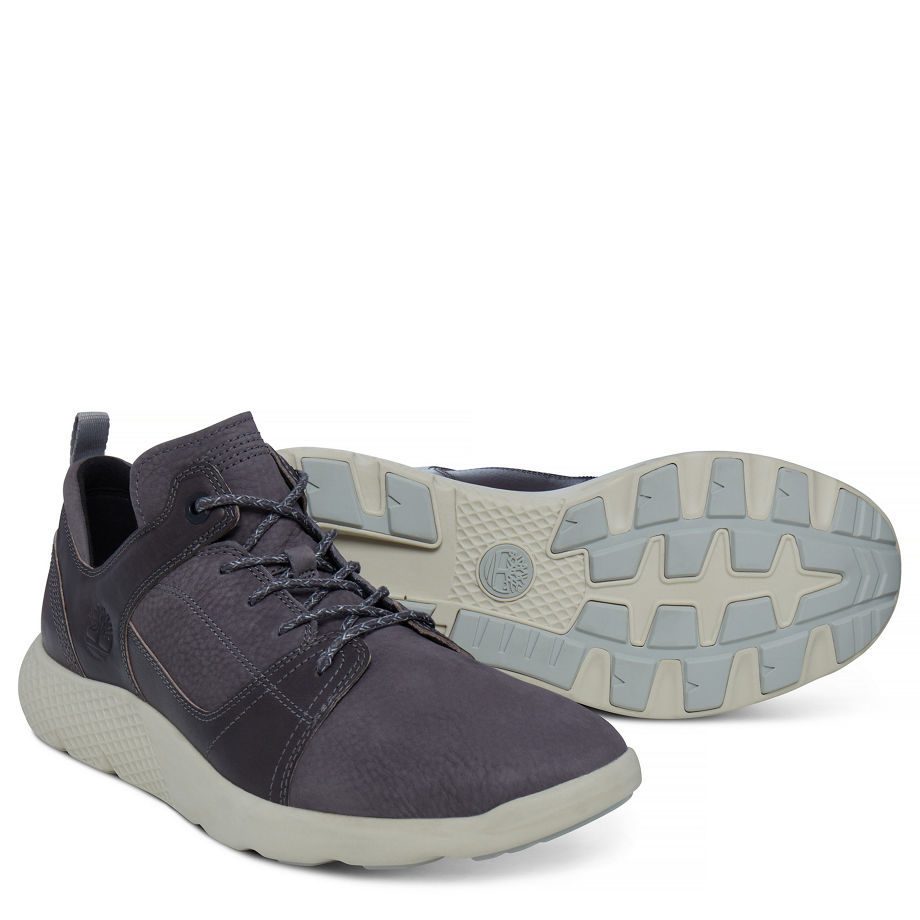 Timberland Men's Flyroam Leather Trainer Dark Grey Forged Iron Barefoot Buffed