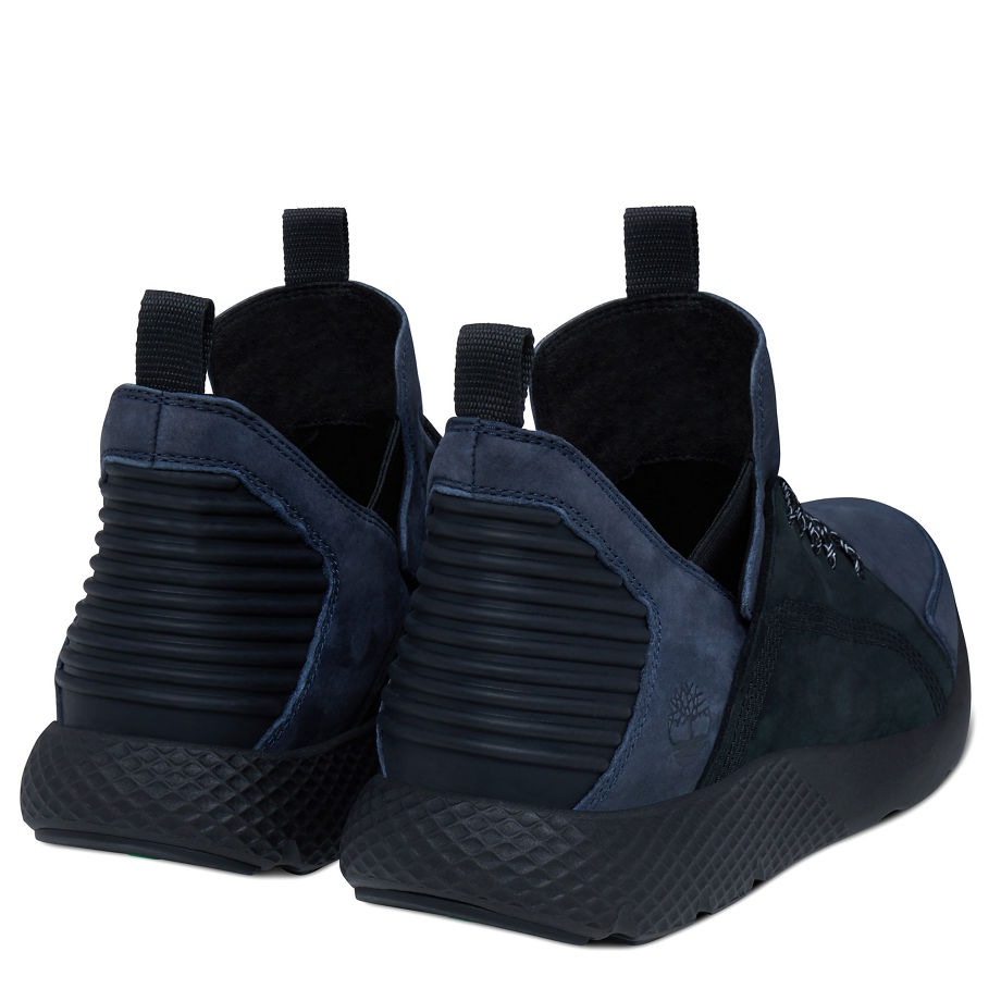 Timberland Men's Flyroam Leather Chukka Navy Outerspace Barefoot Buffed