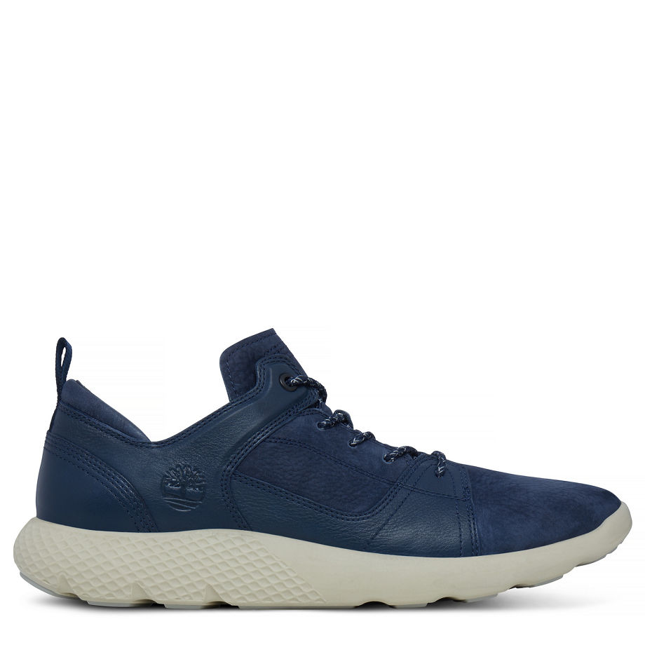Timberland Men's Flyroam Leather Trainer Navy Black Iris Barefoot Buffed