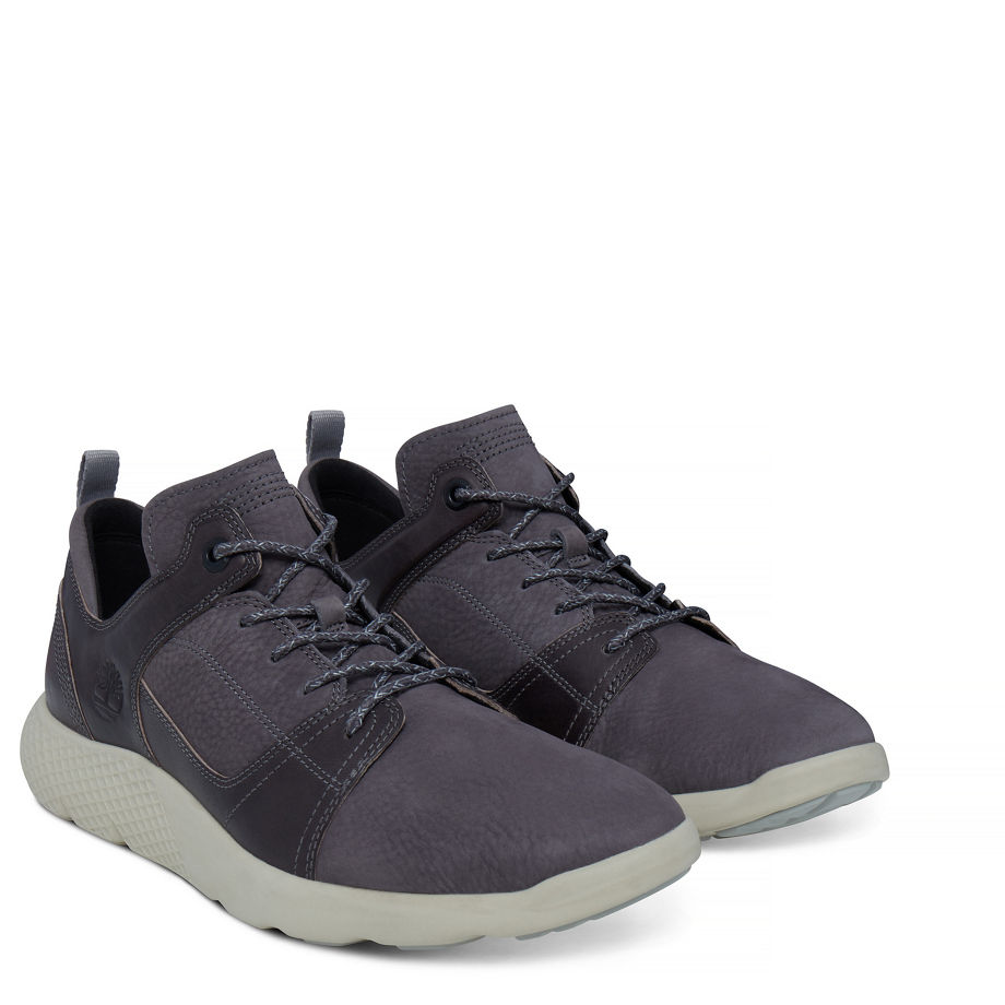 Timberland Men's Flyroam Leather Trainer Dark Grey Forged Iron Barefoot Buffed