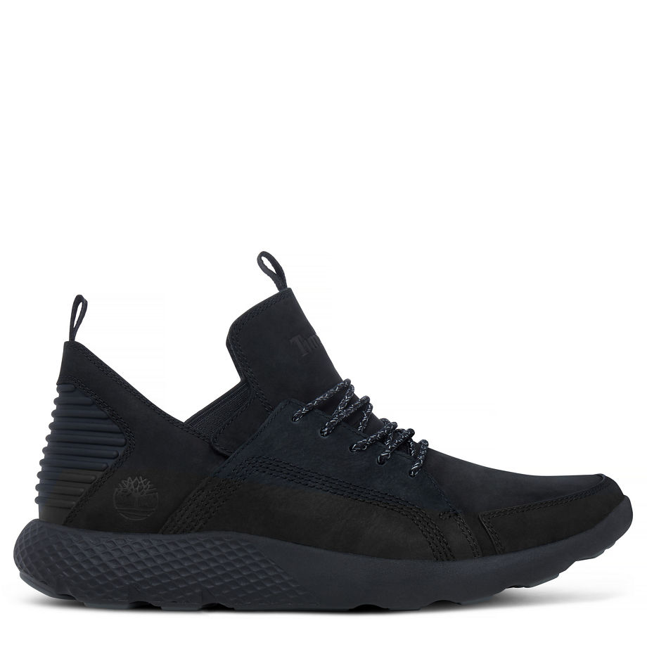 Timberland Men's Flyroam Leather Chukka Black Jet Black Barefoot Buffed