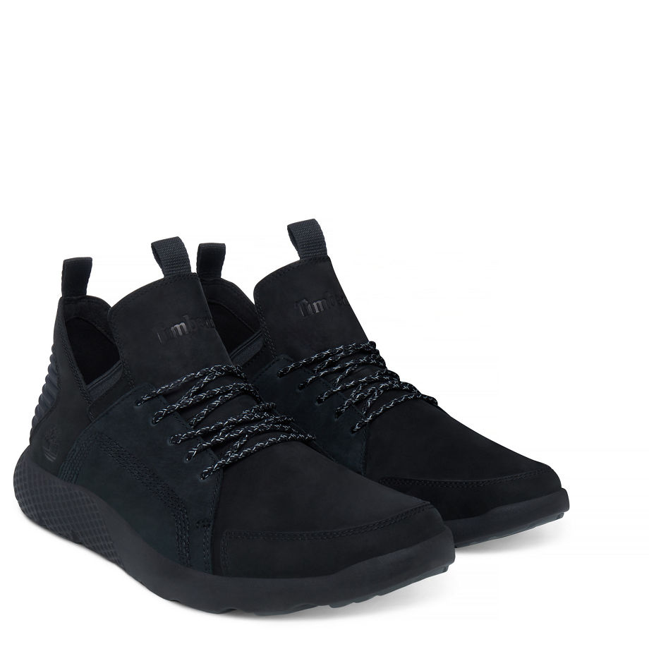 Timberland Men's Flyroam Leather Chukka Black Jet Black Barefoot Buffed