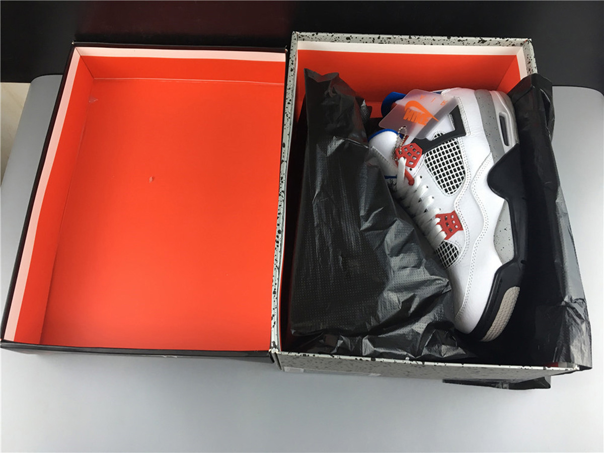 Air Jordan 4 Fiba