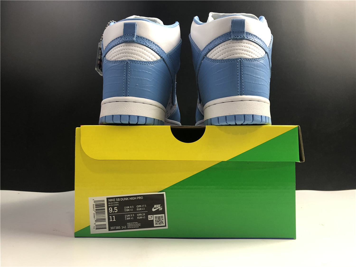Nike SB Dunk Supreme Blue