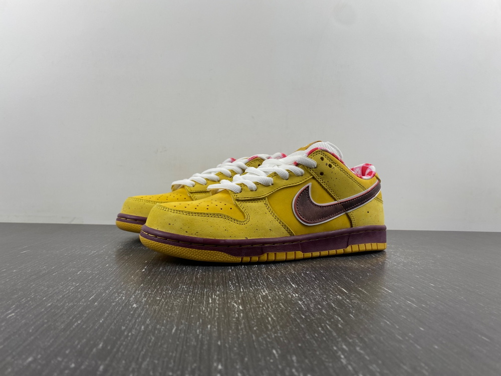Nike SB Dunk Low Yellow Lobster