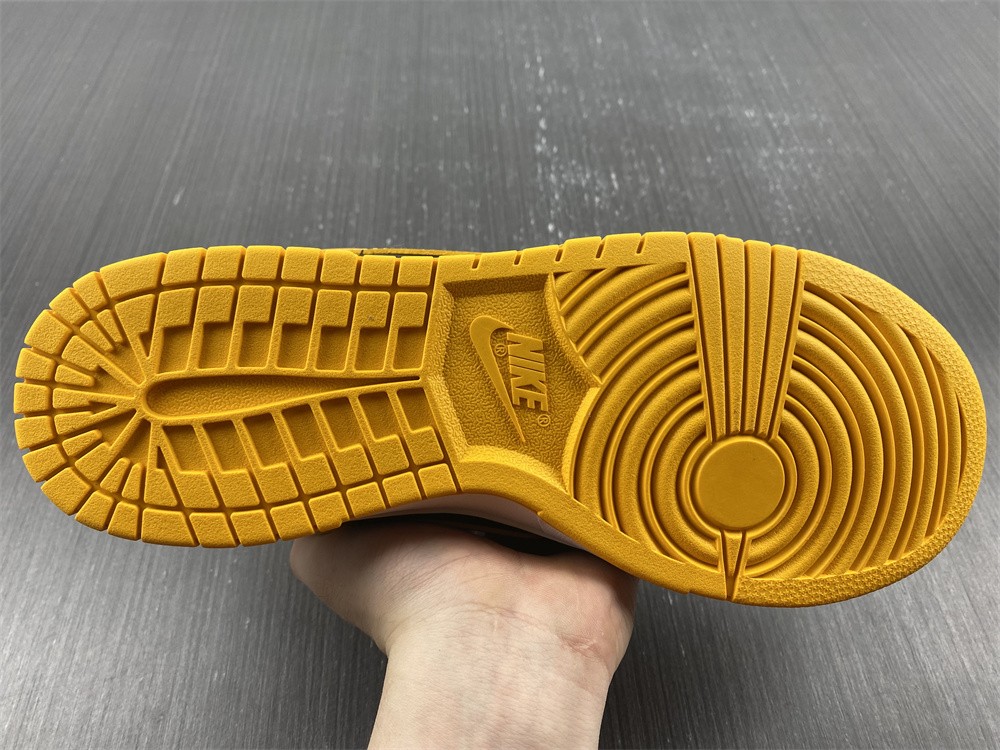 Nike Dunk Low Championship Goldenrod (2021)