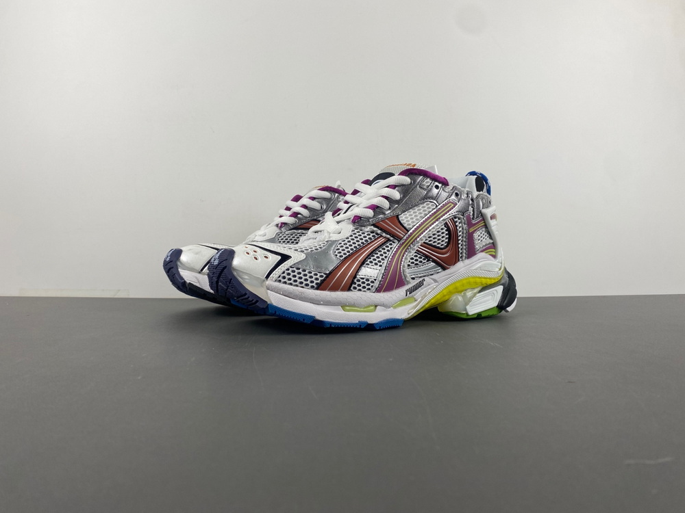 Balenciaga Runner Sneaker 772774-W3RBW-9168
