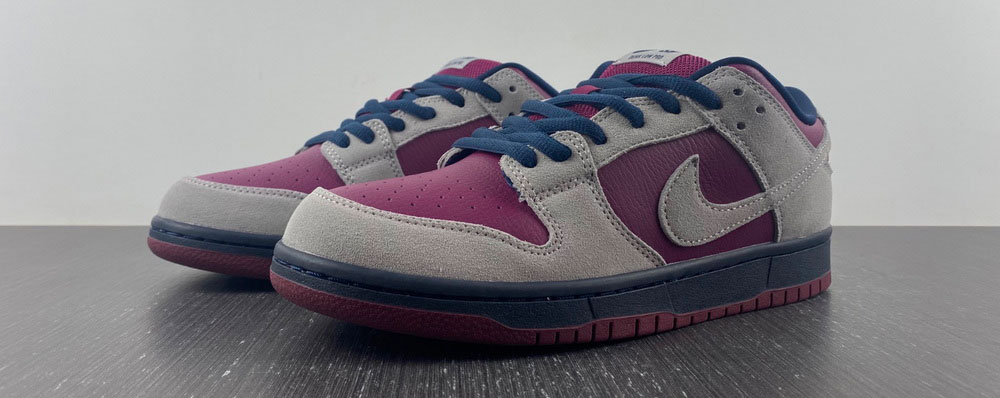 Nike SB Dunk Low Atmosphere Grey True Berry