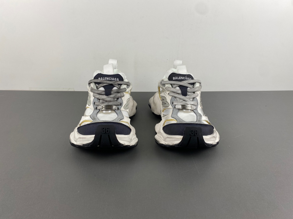Balenciaga 785756 W2MV1 1170