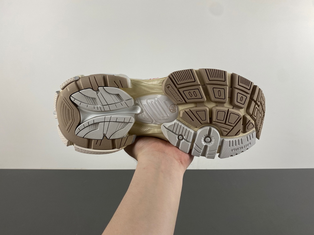Balenciaga Runner Sneaker 779066-W3RBXP-9260