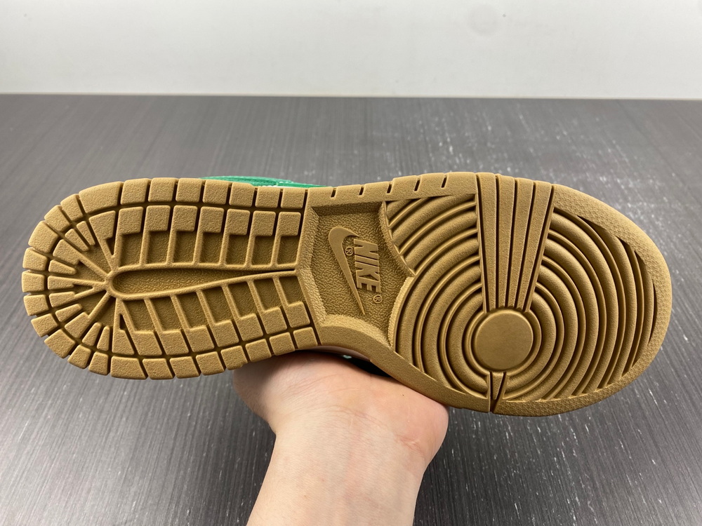 Nike Dunk Low Green Gold FB7173-131