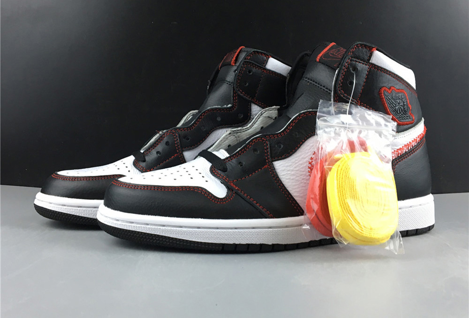 Air Jordan 1 High OG Defiant Tour Yellow