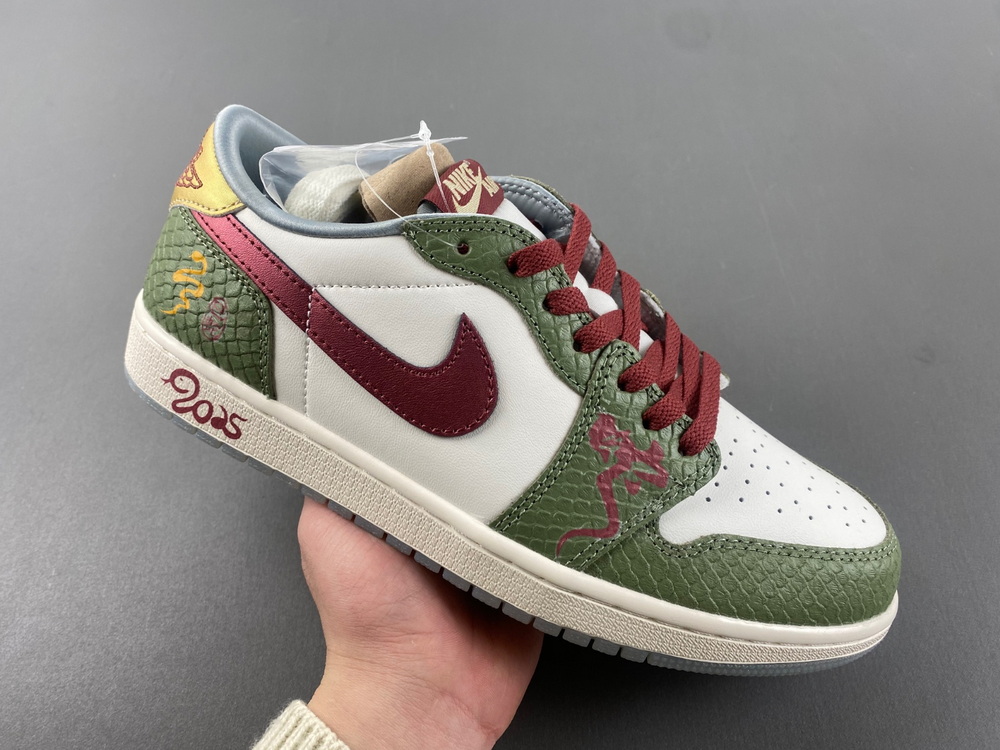 Air Jordan 1 Retro Low OG Year of the Dragon