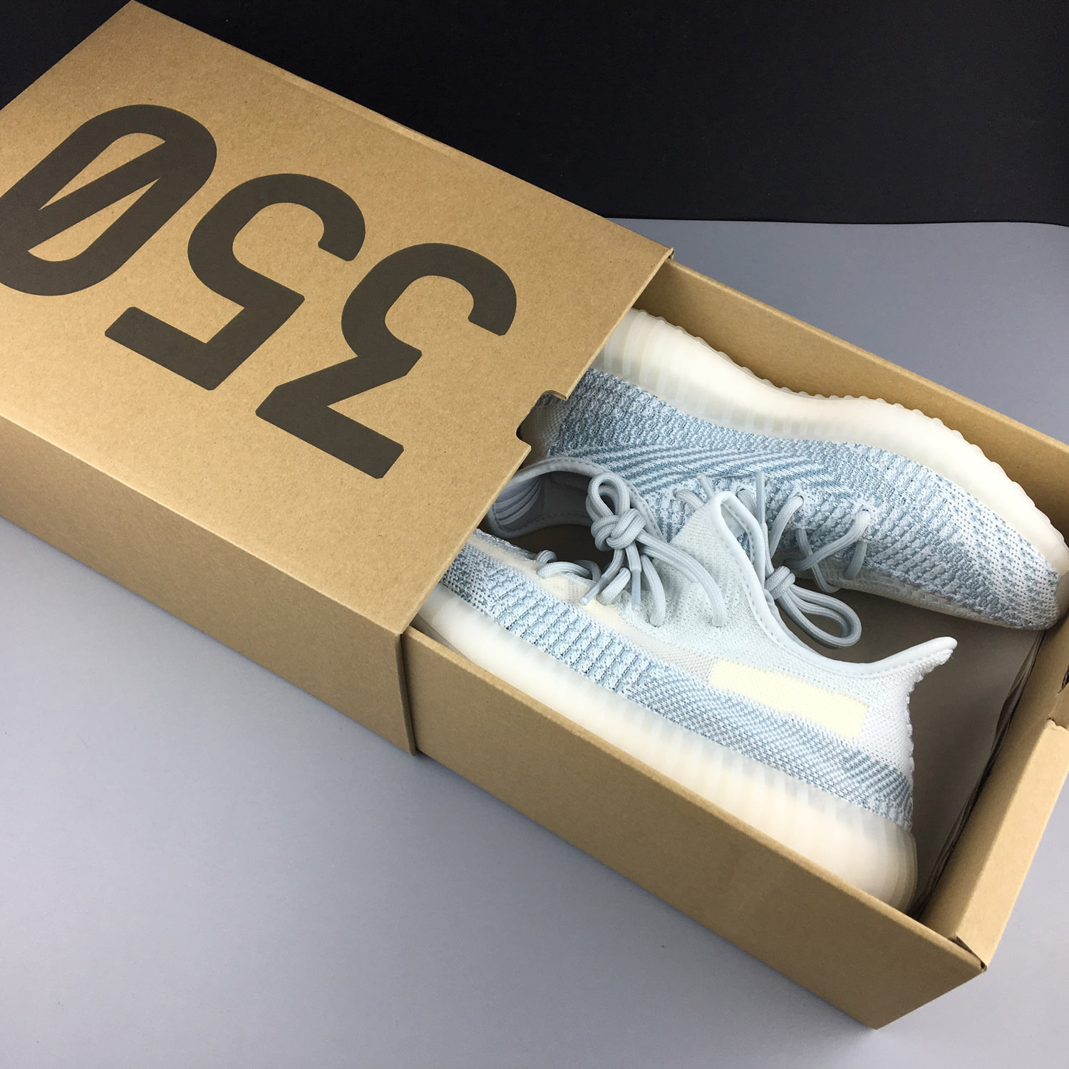 Adidas Yeezy Boost 350 V2 Cloud White