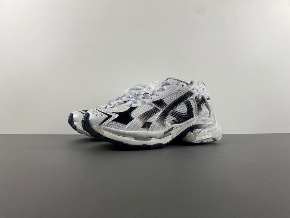 Balenciaga Runner Sneaker 772774-WRUNG-9010