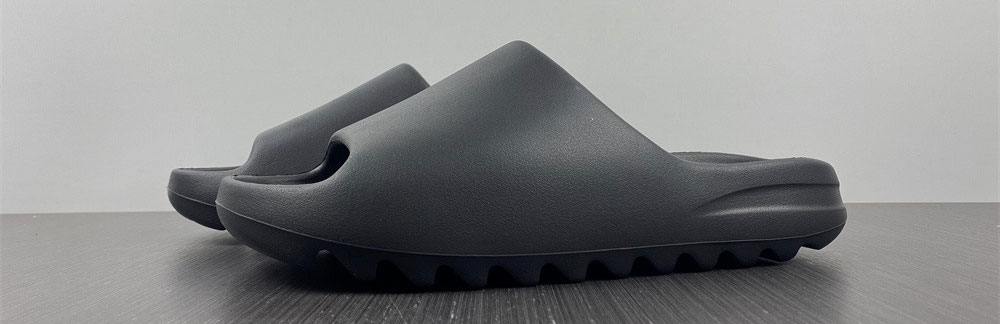 Adidas Yeezy Slide Onyx