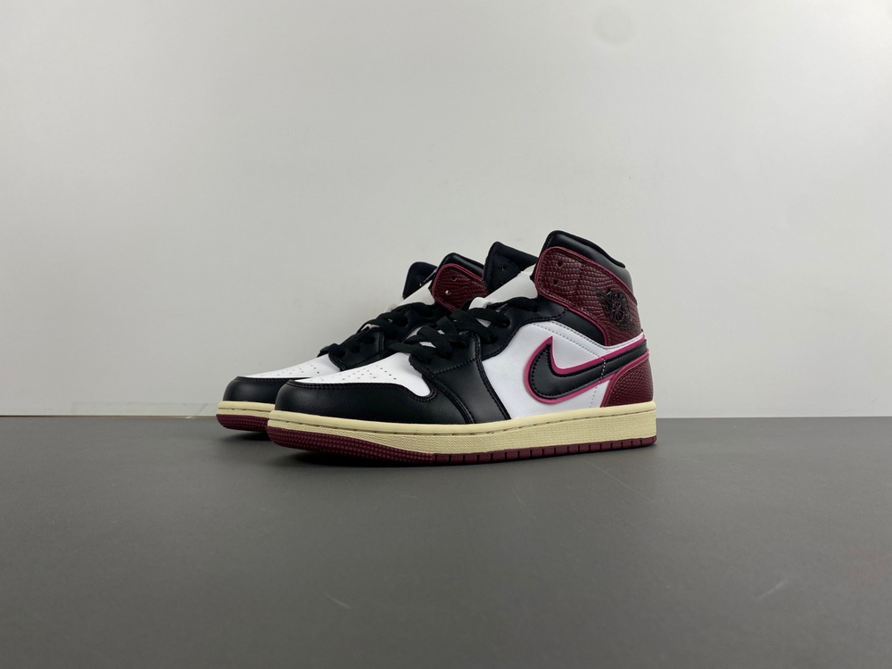 Jordan 1 Mid SE Bordeaux (W)