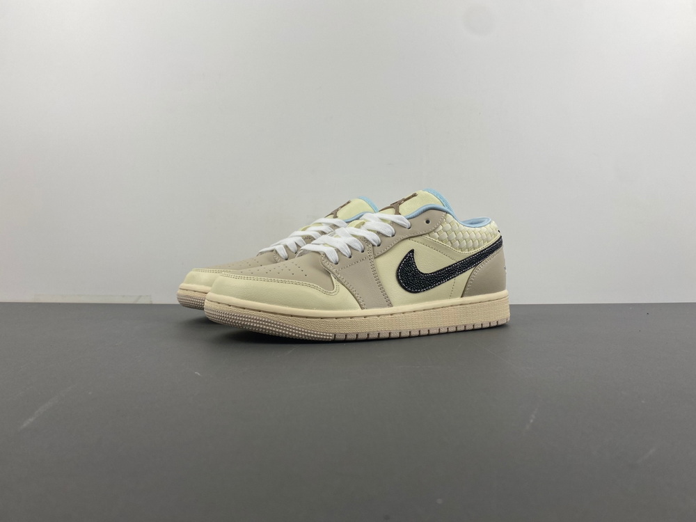 Air Jordan 1 Low Sanddrift
