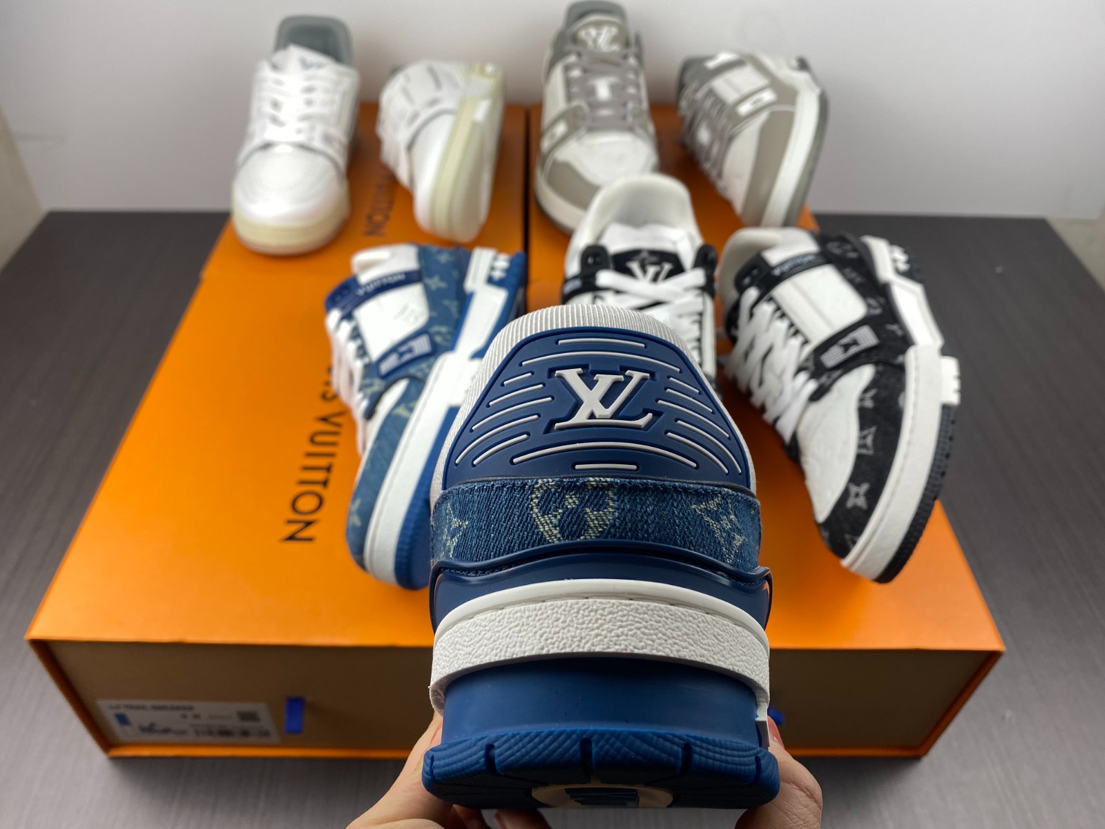 Louis Vuitton Trainer Blue Signature