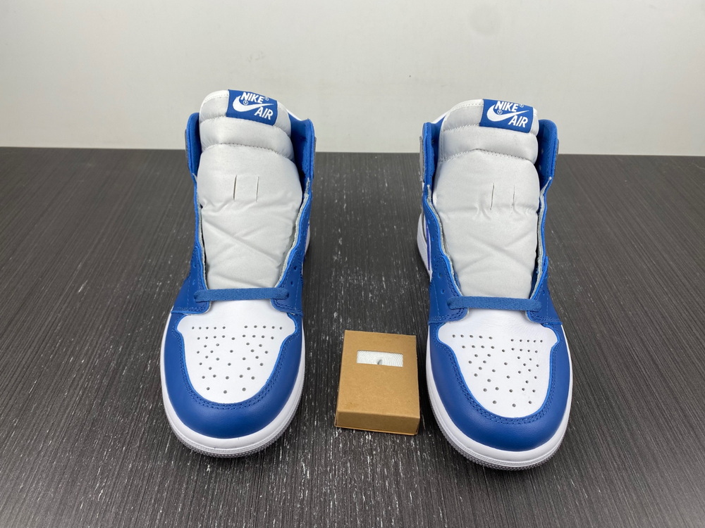 Air Jordan 1 High OG True Blue