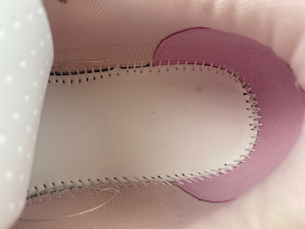OFF-WHITE Out Of Office OOO Low Tops White Pink (W) 2023