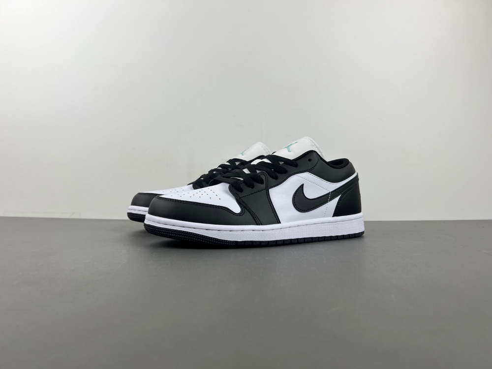 Air Jordan 1 Low Panda 5553558-131