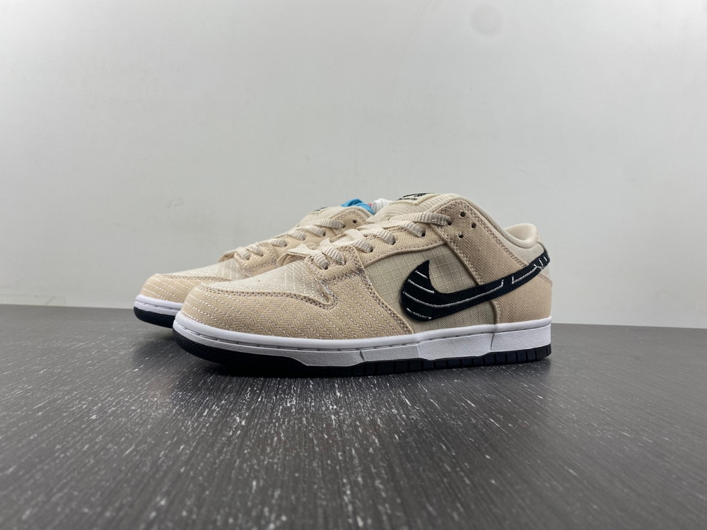 Nike SB Dunk Low Albino & Preto