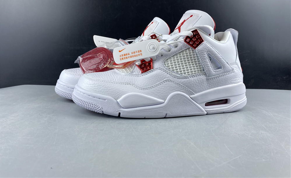 Jordan 4 Retro Metallic Red