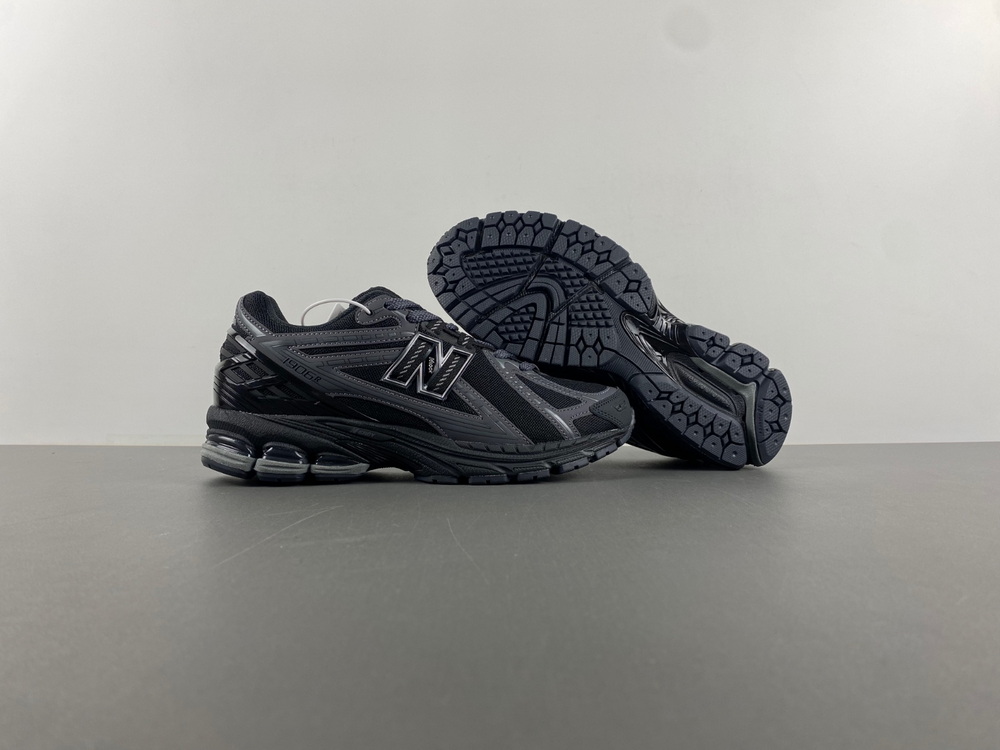 New Balance 1906R Black Phantom
