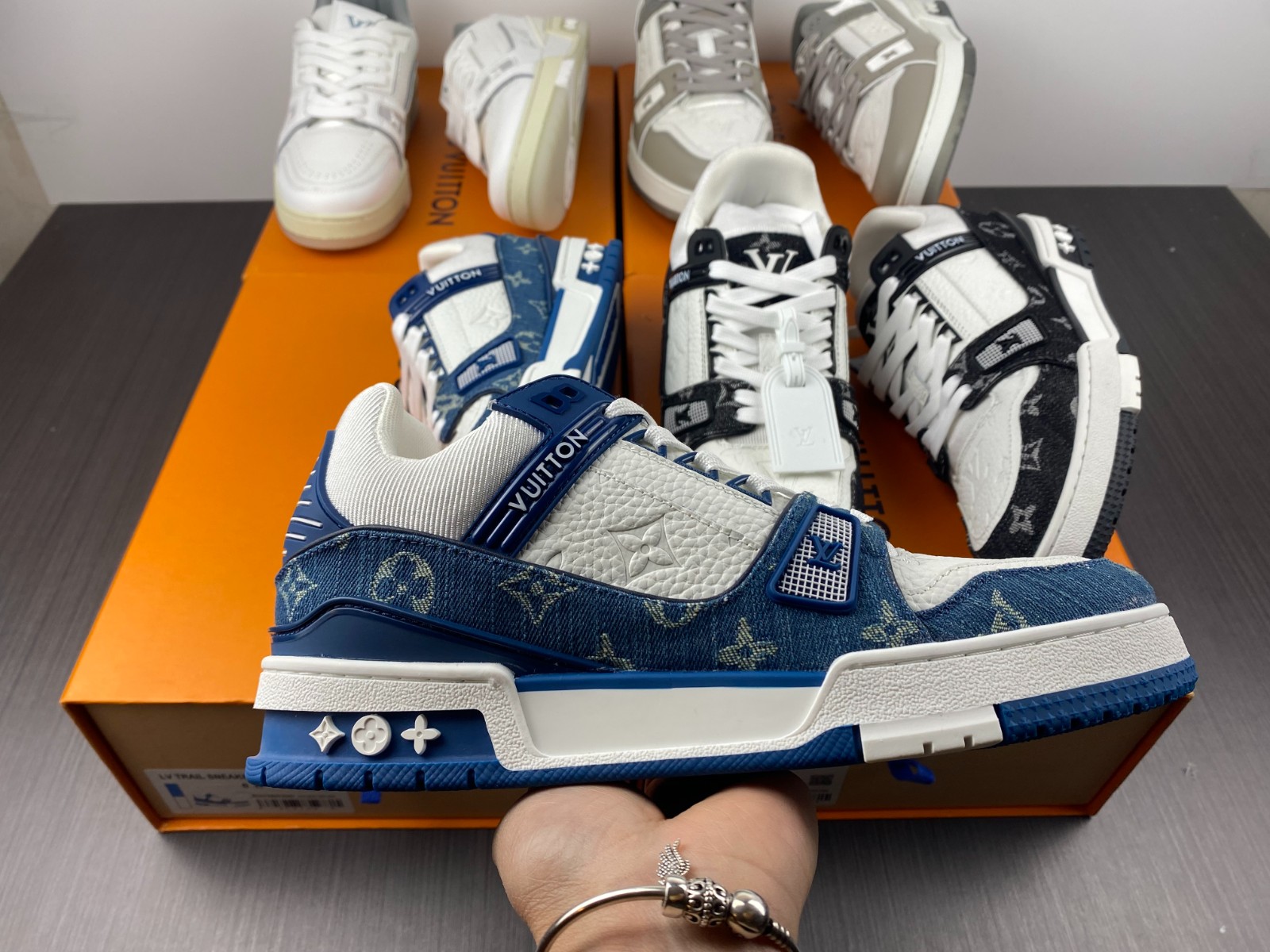 Louis Vuitton Trainer Blue Signature