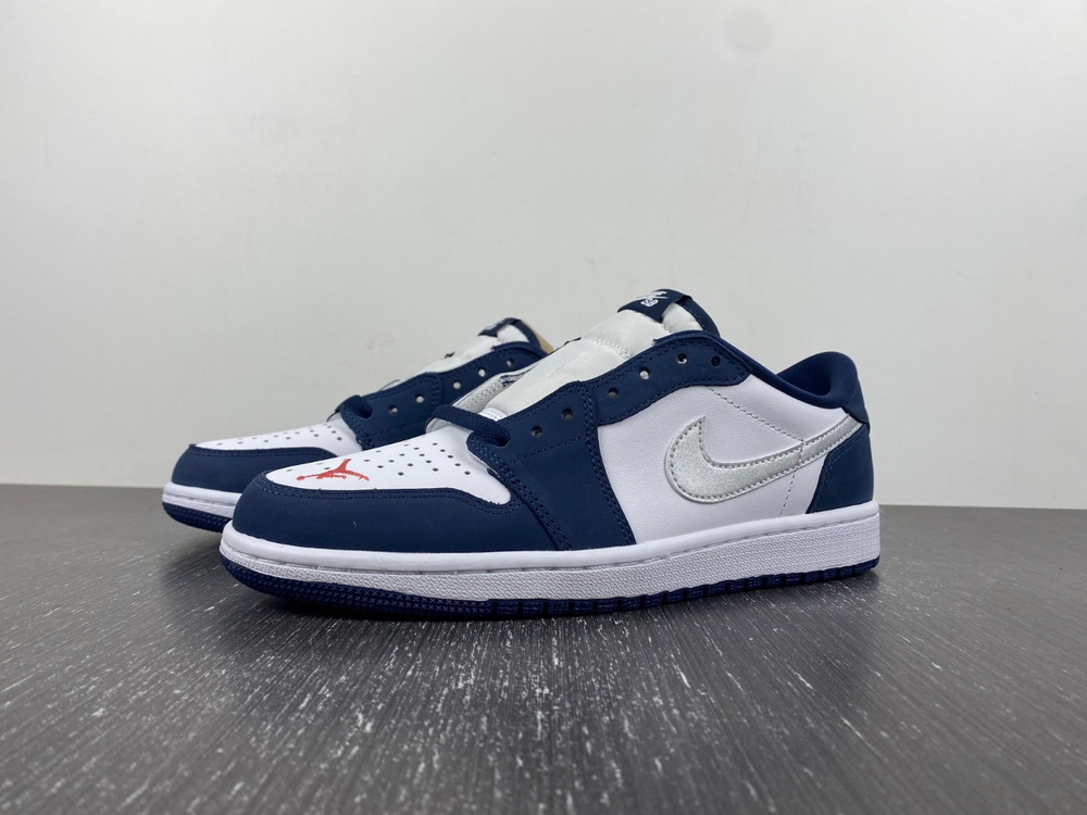 Jordan 1 Low SB Midnight Navy